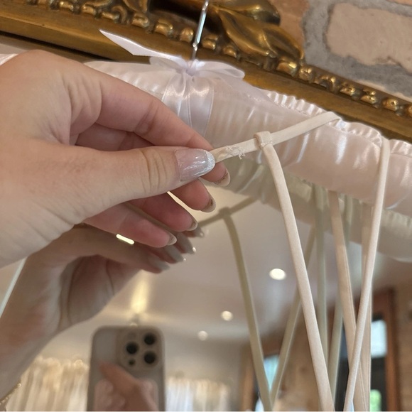 Nicole Miller Celine wedding gown - Picture 9 of 10